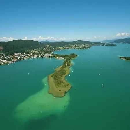 In Koettmansdorf Near Keutschacher Wurdach